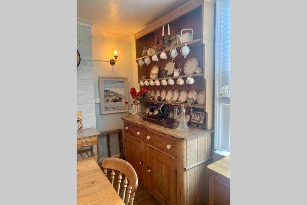 Stunning 18Th Century 5 Bed House Old-Town Hastings Vila Exterior foto